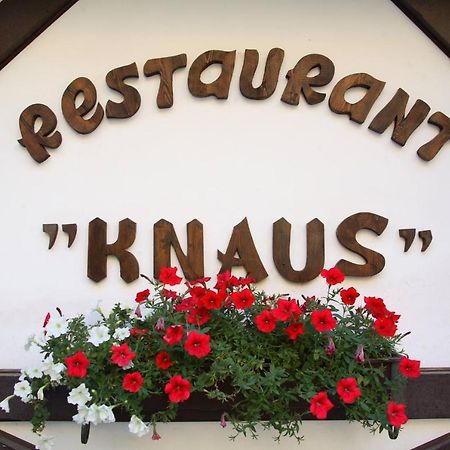 Knaus Apartments Чернивци Екстериор снимка