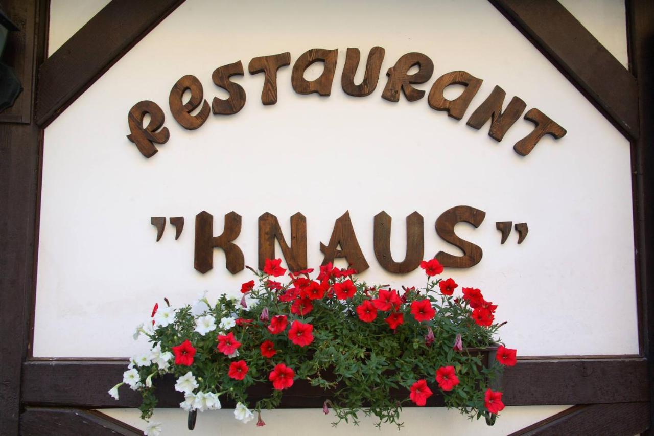 Knaus Apartments Чернивци Екстериор снимка