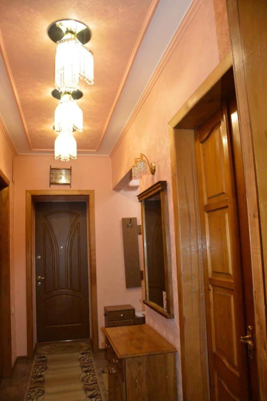 Knaus Apartments Чернивци Екстериор снимка